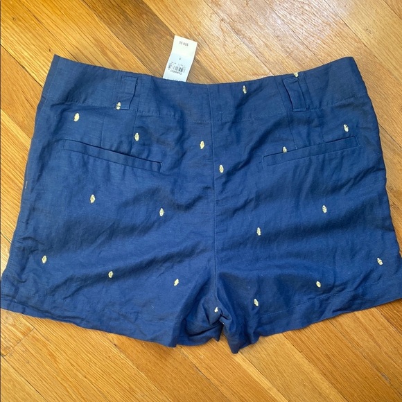 LOFT Blue and Gold Bermudas with Subtle Elegance - Picture 3 of 3